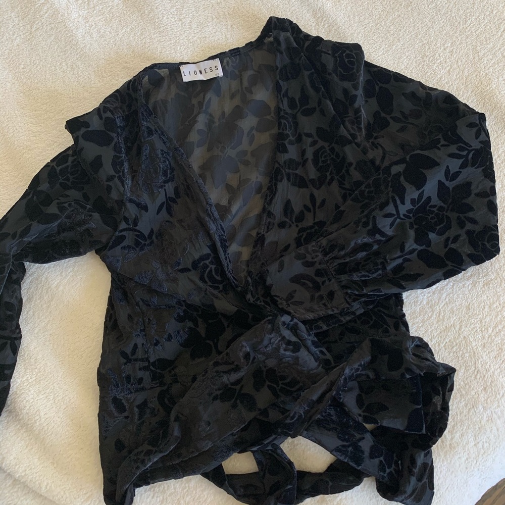 Lioness velvet floral wrap top
